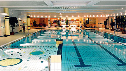 Trimmbecken Trimmbecken mit Beleuchtung