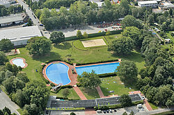 Luftaufnahme vom Freibad Grünhöfe